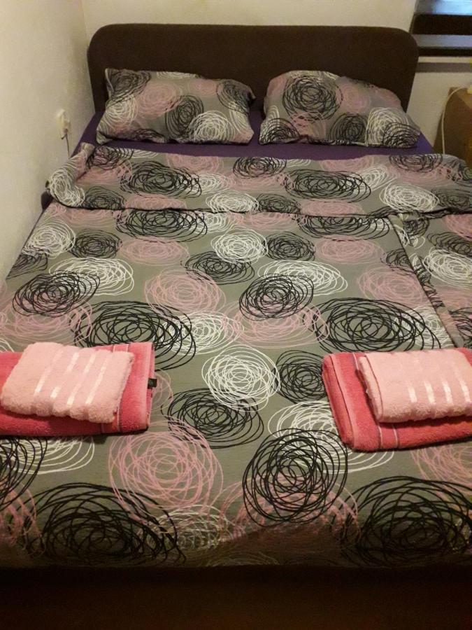 Hostel Topic Μπάνια Λούκα Εξωτερικό φωτογραφία