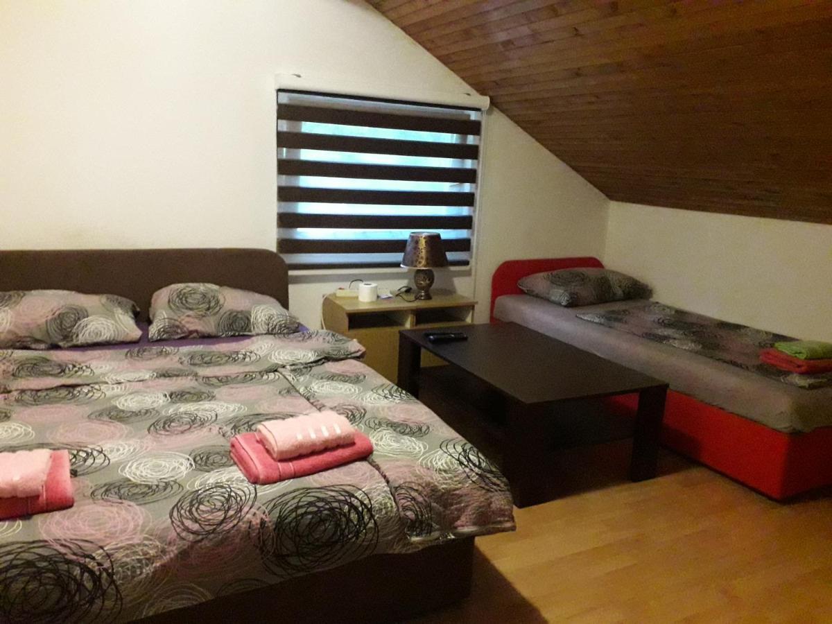 Hostel Topic Μπάνια Λούκα Εξωτερικό φωτογραφία