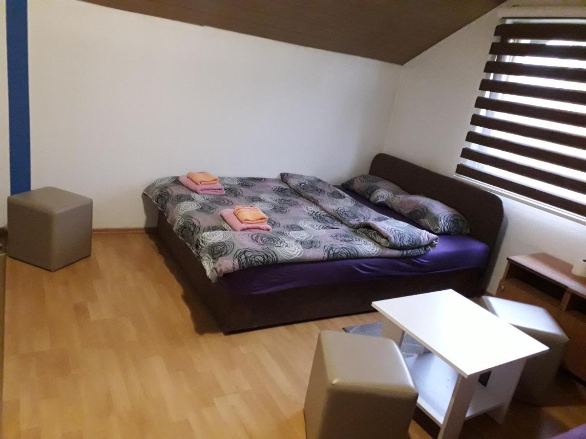 Hostel Topic Μπάνια Λούκα Εξωτερικό φωτογραφία