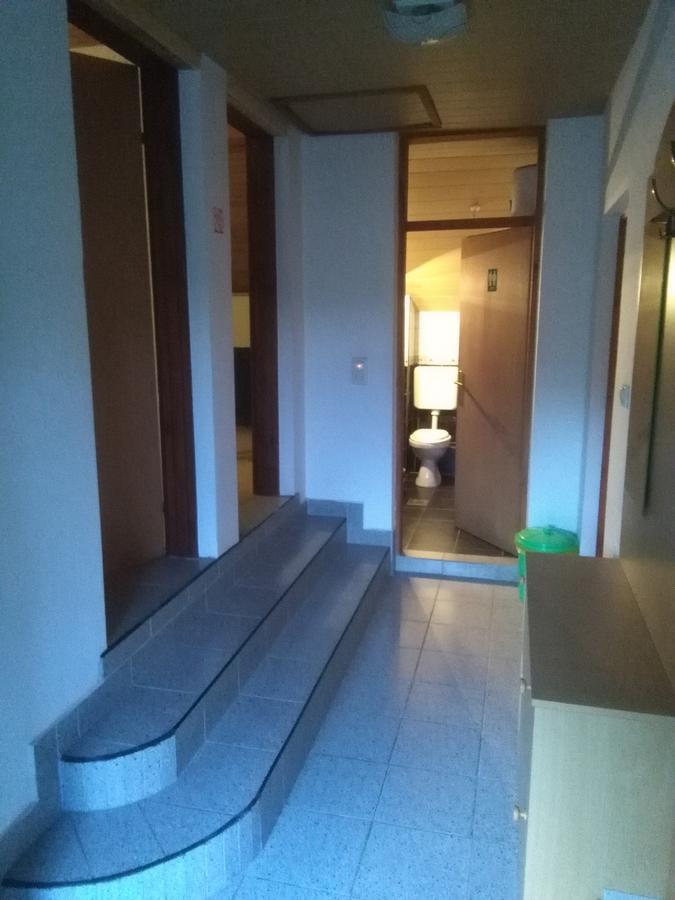 Hostel Topic Μπάνια Λούκα Εξωτερικό φωτογραφία